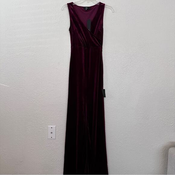 NWT Lulus Velvet Maroon Maxi Front Slit Sleeveless Dress XS - Picture 2 of 5